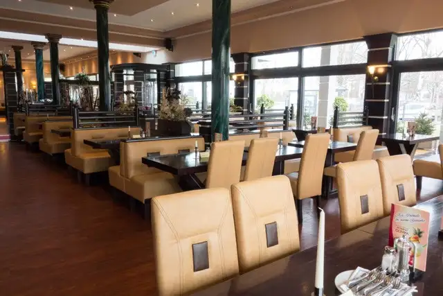 Acoustic treatment in Restaurant Olympia